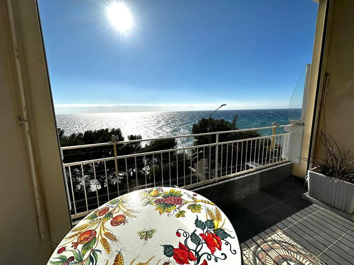 Suite Fronte Mare - Sanremo Apartment